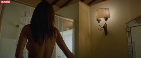 Naked Emily Ratajkowski In Welcome Home