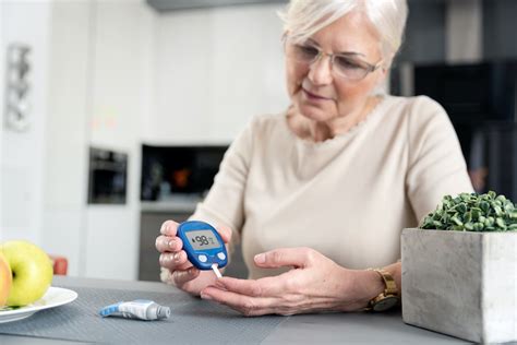 Tips To Live With And Manage Diabetes In Older Adults