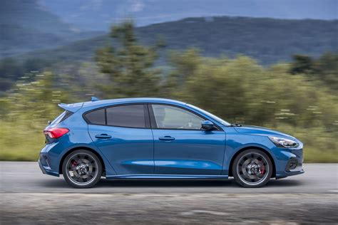 2020 Ford Focus St Performance Blue 19