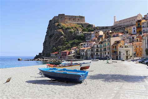 Scilla ist eine italienische gemeinde (comune) mit 4798 einwohnern (stand 31. Ruffo Castle of Scilla | Turismo Reggio Calabria
