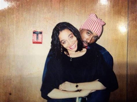 Rare Photo Of Tupac With A Fan 1993 Hip Hop And Randb Hip Hop Rap Hip