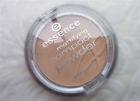 Beauty By Roche Essence Mattifying Compact Powder Review
