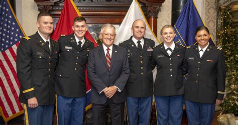 Etsu Rotc Commissions Graduates As Second Lieutenants In Us Army