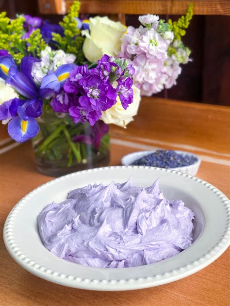 Lavender Frosting in 2020 | Lavender cake recipe, Frosting recipes, Frosting