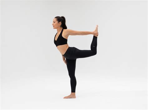 How To Do Dancer Pose Yoga Tutorial — Alo Moves