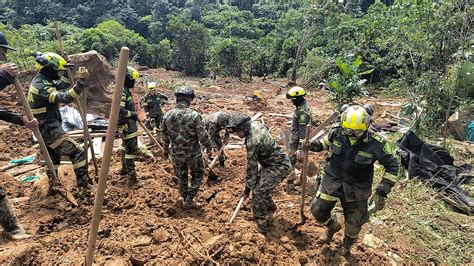 Colombia At Least 34 Dead After Mudslide Covers Highway World News