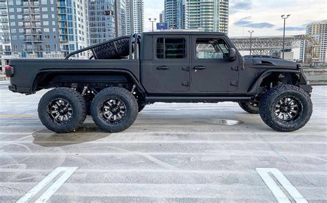 This Shop Chops 2021 Jeep Gladiators In Half To Make Kevlar Coated 6x6