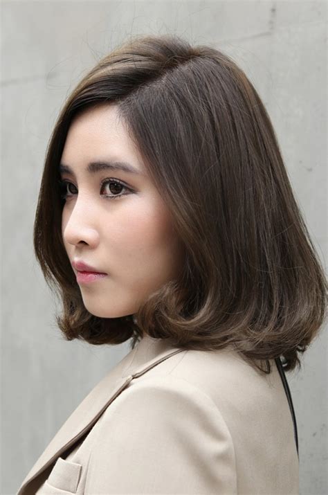 At thehairstyler.com we have over 12,000 hairstyles to view and try on. Classic Bob - Sophisticated & Professional Look ...