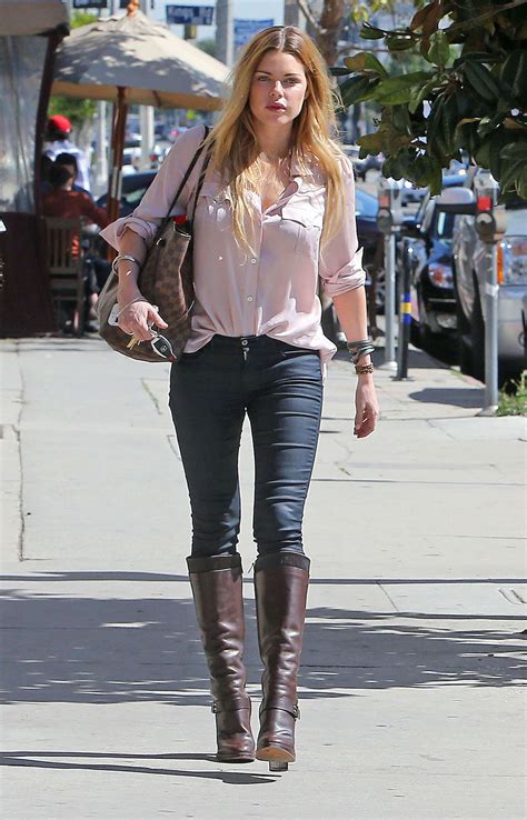 Sophie Monk In Tight Jeans Out In West Hollywood 02 Fabzz Celebrity Fashion Looks Jeans