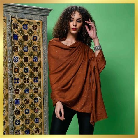 Are Pashminas Out Of Style Pashmina Editorial