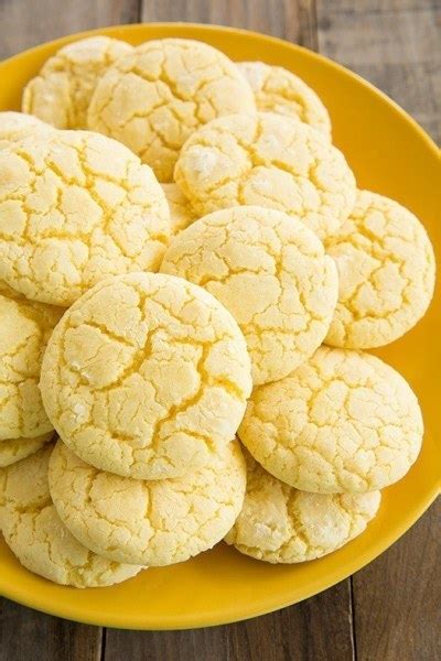 Lace cookies/lemon buttercream filling, me want cookies! 20 Christmas Cookie Recipes You'll Be Desperate To Try ...
