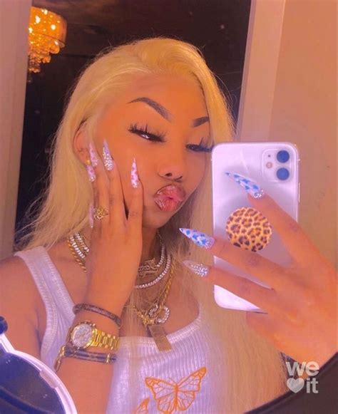 Pin By Layia On Mirror Selfies Glam Girl Black Girl