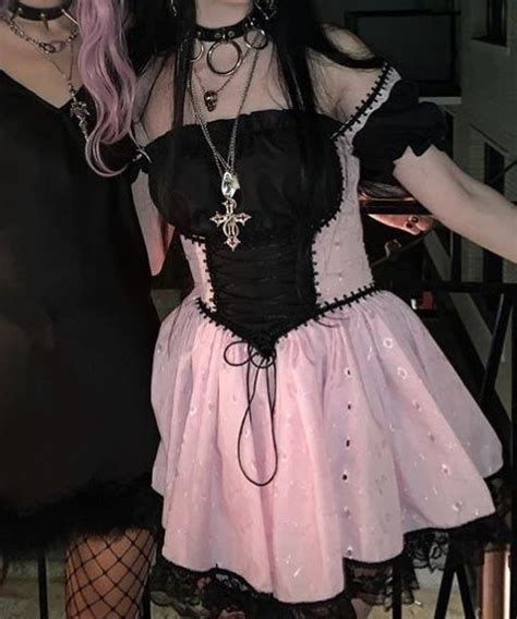 make own clothes pastel goth fashion edgy outfits cute outfits