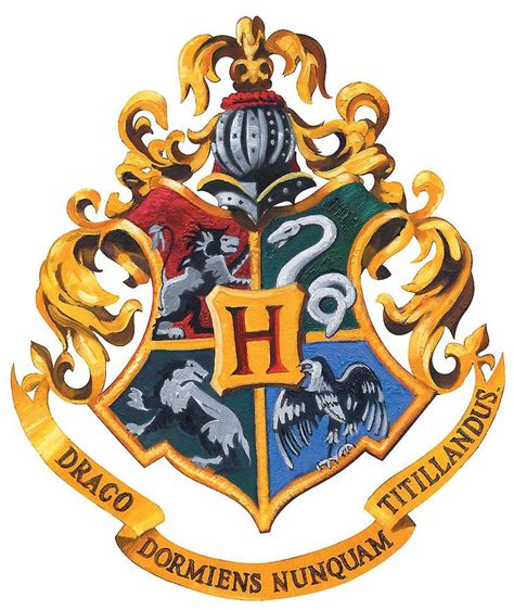 Pin by Erica Templeman on Harry Potter Universe | Hogwarts crest