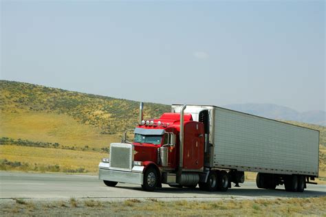 Interesting Facts About Semitrucks And 18wheelers Trucking Semi