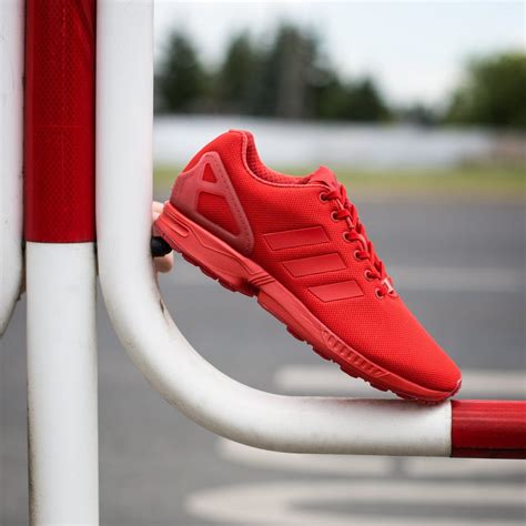 Aber adidas bleibt eben adidas: ADIDAS ZX FLUX AQ3098 | Rot | 74,99 € | Sneaker | Sizeer.de