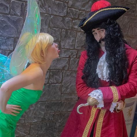 15 Peter Pan And Tinkerbell Halloween Costumes So That You Never Grow