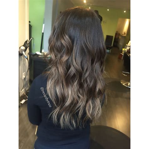Dark ash brown balayage short hair. Ash brown balayage | Hair styles, Balayage hair, Beautiful ...