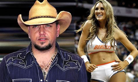 jason aldean apologises for kissing american idol castoff brittany kerr daily mail online