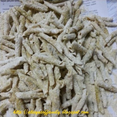 Jadi mak mentua saya tak dapat nak buat banyak sebab sibuk menjaga isteri yang berpantang di. Kuih Batang Buruk ~ Di Jari Pena Menari