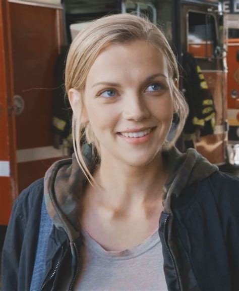 pin by ans verbrugge on chicago fire pd en med kara killmer girl crushes chicago fire