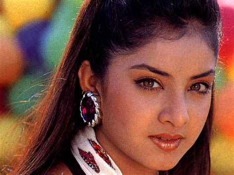 Bollywood Actresses Divya Bharti