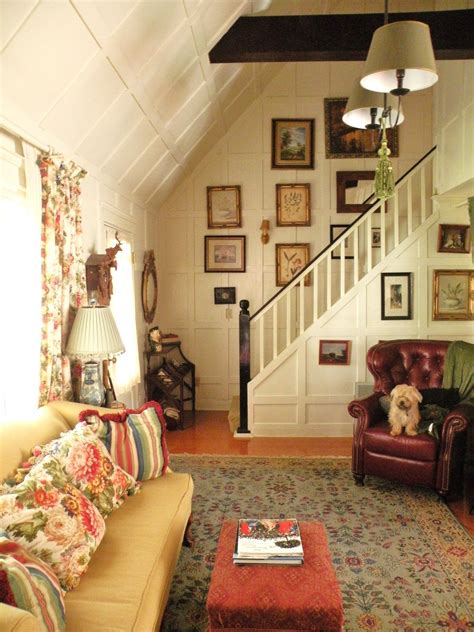 Cottage Sitting Room Cozy And Vintage Inspired Cottage Living Rooms