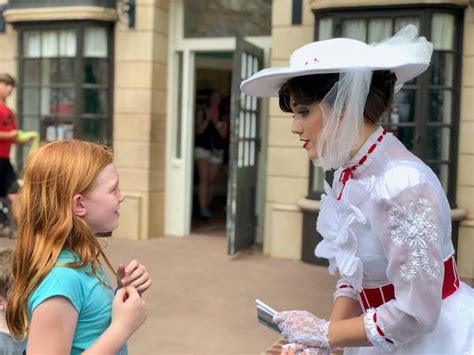 Ultimate Guide To Finding Disney Characters In Epcot Epcot Disney