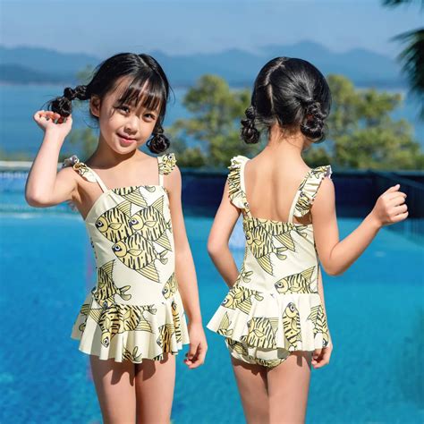Aonihua Girls One Piece Swimwear Cute Kids Swimsuit Stripe Beach Swim