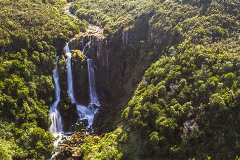 Waipunga Falls A Waterfall Of The Waipunga River Near Taupo Waikato