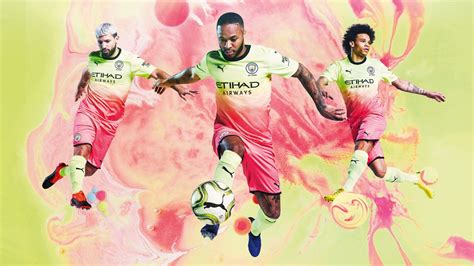 Manchester city trikot 2020 rückennummer | trikotnummer von man city. FC Bayern: Trikot für Champions League vorgestellt ...