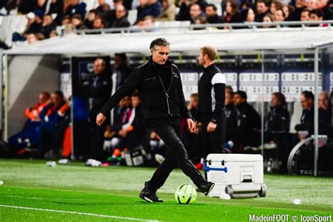 Head to head statistics and prediction, goals, past matches, actual form for ligue 1. Brest - Dall'Oglio se satisfait du point pris à Saint-Etienne