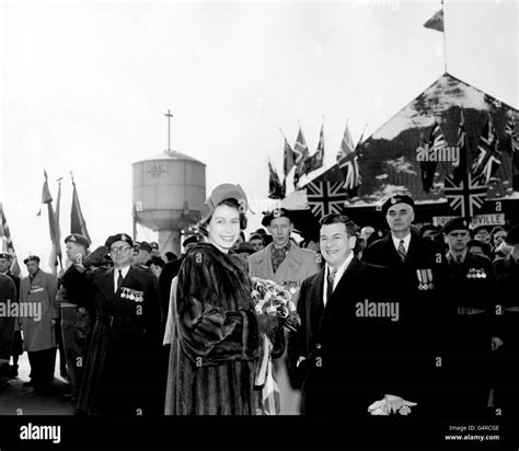 Royalty Princess Elizabeth Tour Of Canada Drummondville Quebec