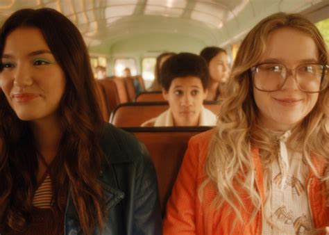 4 Friendship Lessons From 'Firefly Lane' Worth Applying In Real Life