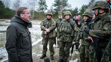 Ukraine Krieg Wehrpflicht In Deutschland Wieder Aktivieren Debatte Um