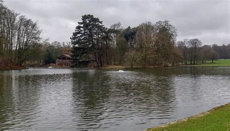 The bois de la cambre (french) or ter kamerenbos (dutch) is an urban public park on the edge of the sonian forest in brussels, belgium. Ter Kamerenbos zaterdag afgesloten door ...