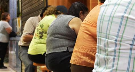 Más de un tercio (36,5%) de los adultos son obesos y más del 25% de. México, sexto lugar en obesidad en el Mundo - Punto por punto