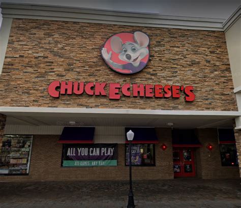 Mom Alleges Nj Chuck E Cheese Mascot Discriminated Daughter