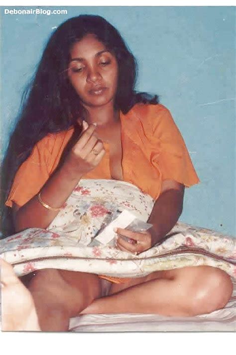 Srilankan Actress And Ladies Nude 10 Pics