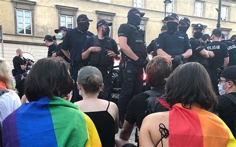 Thousands Of Lgbtq Rights Supporters Protest Arrest Of Trans Activist In Poland