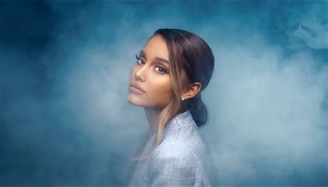She also appeared in the comedy film our mighty yaya, which pre Breathin: Novo clipe de Ariana Grande chegou para nossa ...