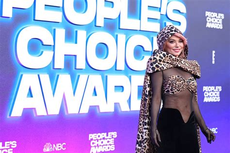 Shania Twain Is Embracing Her Body And Posing Topless