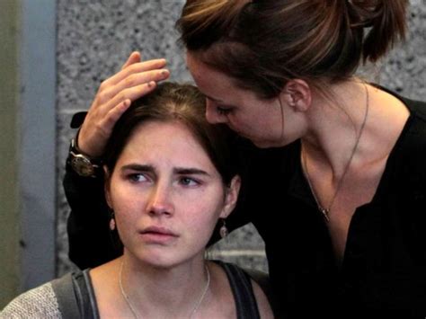 Amanda Knox Reveals Prison Lesbian Affair Attempt In Essay Daily