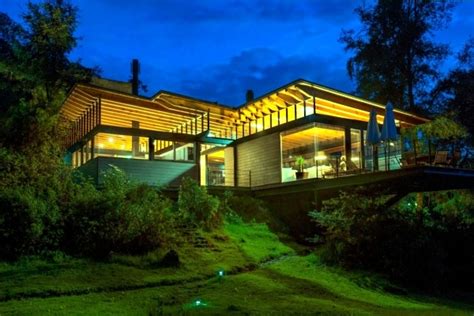 Flat Roof Modern Wooden House In A Mexican Forest