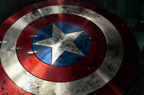 2560x1700 Captain America Shield Wallpapers Chromebook Pixel Wallpaper
