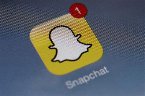 The Snappening Hackers Expected To Leak 200 000 Nude Snapchat Pictures