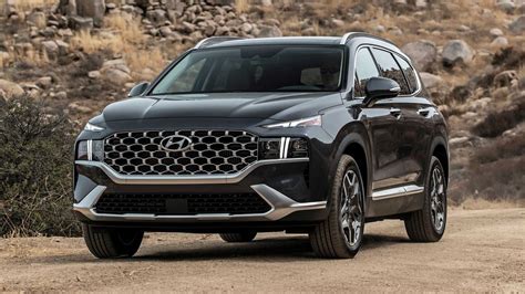 Hyundai gave the sante fe crossover a thorough makeover for 2019, adding to it impeccable exterior style, impressive standard safety features and a useful interior. بررسی سانتافه 2021 :مشخصات فنی ، فضای داخلی و ویدیو | جی دی