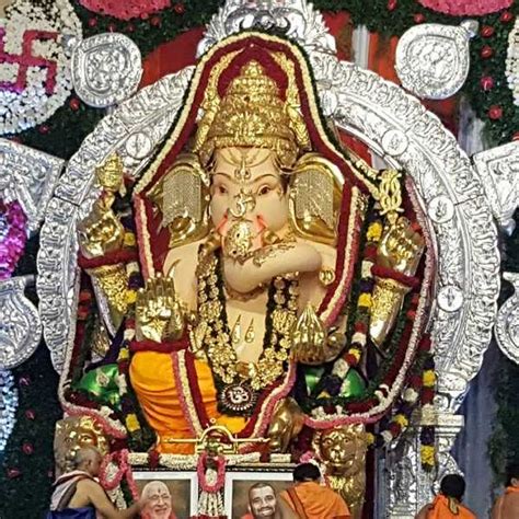 GSB Seva Mandal has the Richest Ganesh in the World ...