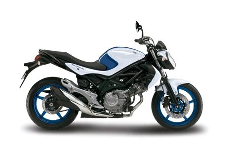 The suzuki sv650 quickly became a rider's phenomenon around the world. Suzuki Gladius 650 2015 - Precio, fotos, ficha técnica y ...