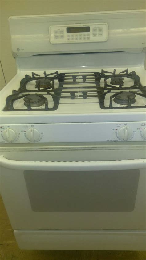 Ge Profile True Temp Xl44 White Stove For Sale In St Louis Mo Offerup